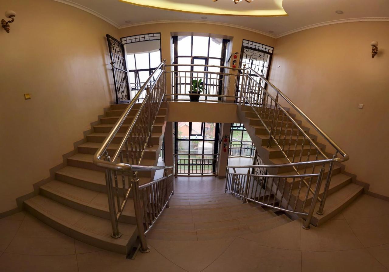 Eric Wilkins Apartments Lubowa Extérieur photo